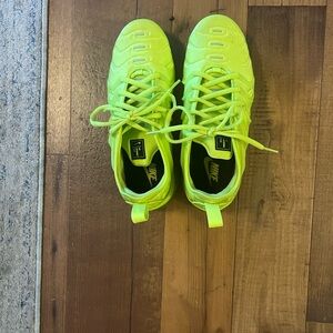 Nike Women's Neon Green Athletic Shoes